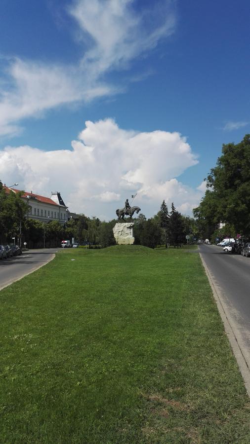 Csipke Apartman Makó Exterior foto